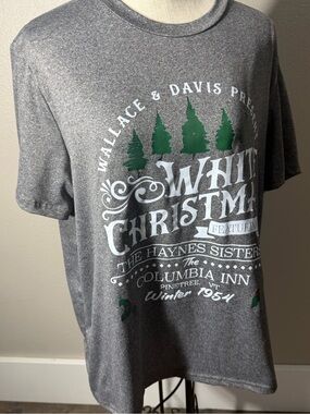 Source Unknown Gray Holiday Graphic Tee with Green Tree Accents